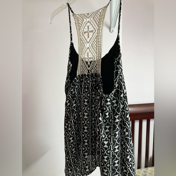 Takara Women’s Camisole/Halter, Size M, Black/White/Orange, Aztec, Handkerchief - Picture 3 of 4